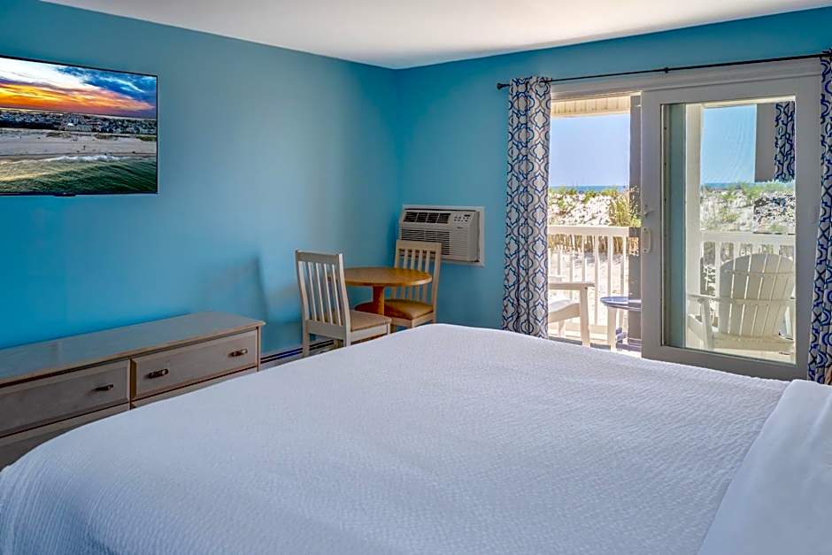 Foto 1 daripada 8 — 1 King Bed, Ocean front, 1st Floor