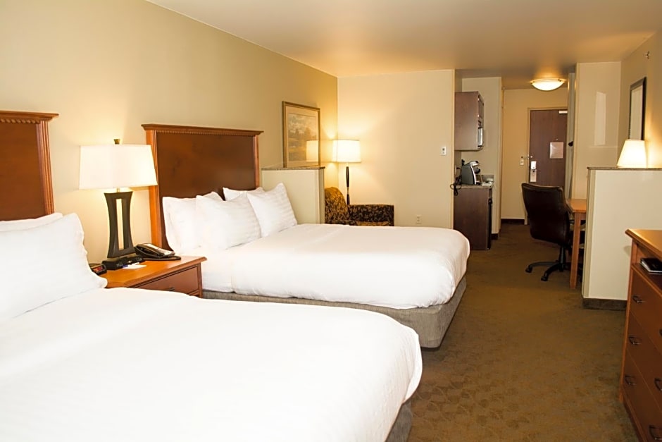 Holiday Inn Express Hotel and Suites Mason City