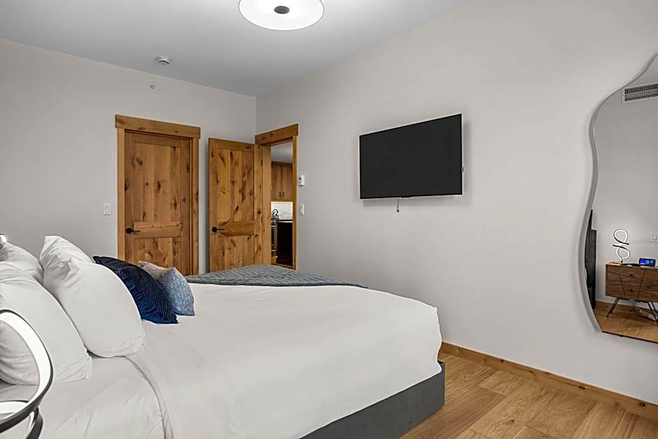 Spring Creek Luxury - managed by Little Sister Getaways