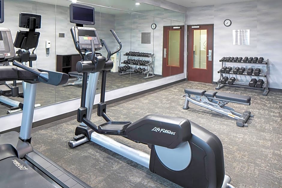 Fairfield Inn & Suites Jefferson City