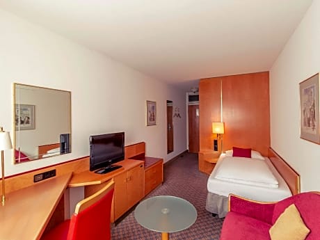 Standard Single Bed