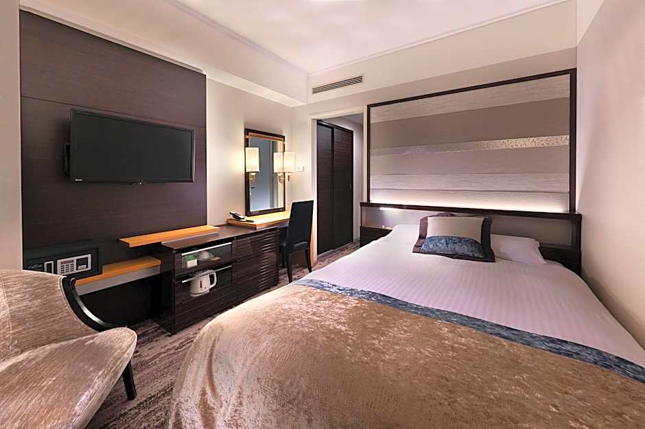 Photo 1 of 18 of 1 Double Bed, Nonsmoking
