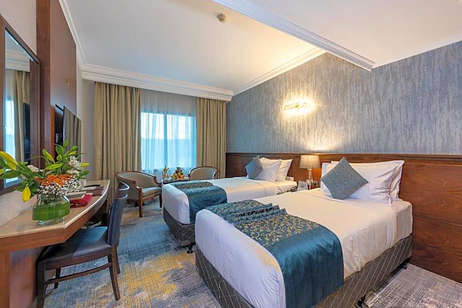 Nozol Royal Inn Hotel