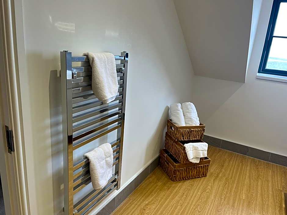 Beachcliff Rooms & Apartments