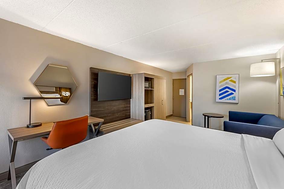 Holiday Inn Express Crestwood By IHG