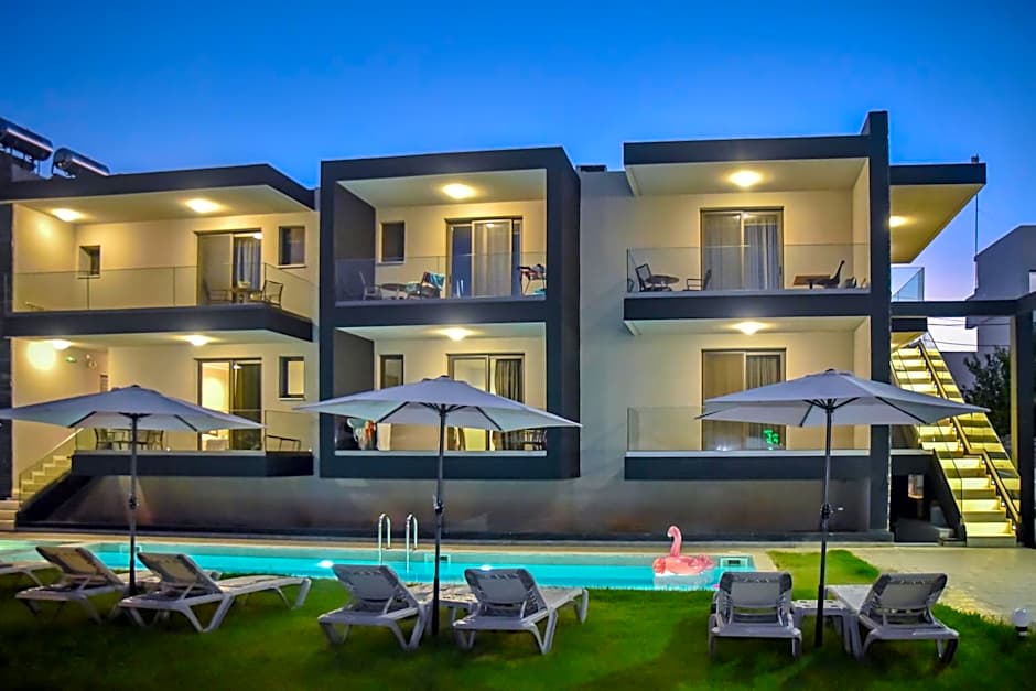 Del Mar 'Adults Only'