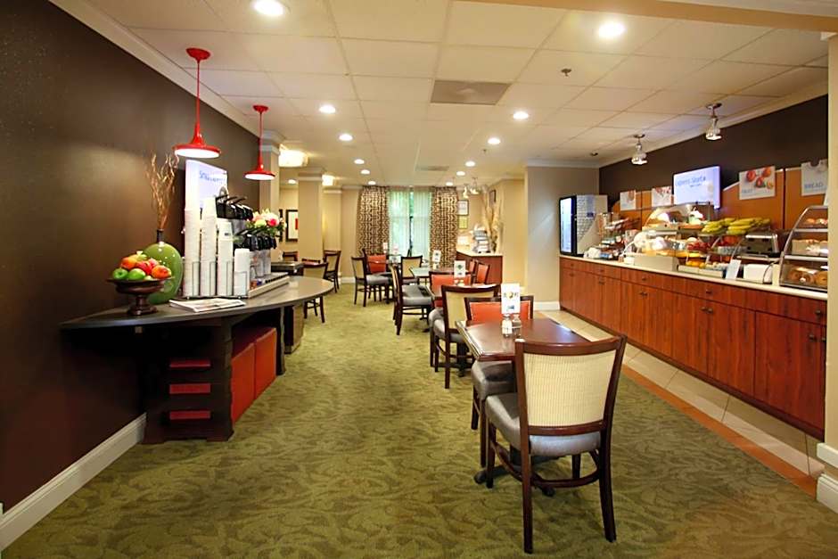 Holiday Inn Express Hotel & Suites - Atlanta/Emory University Area By IHG