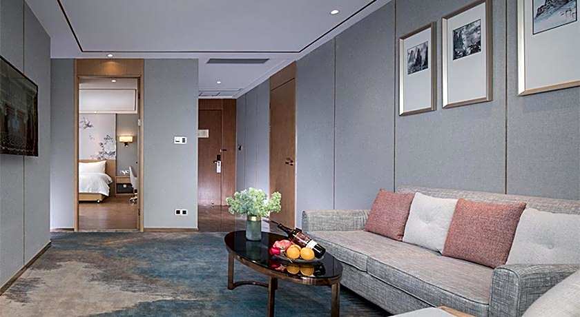 Venus Royal Hotel Guangdong Foshan Kuiqi Road Metro Station Creative Industry Park