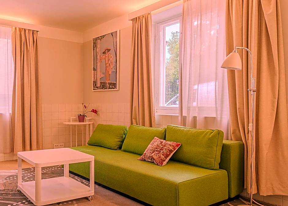 The Apartments Company - The Sweet