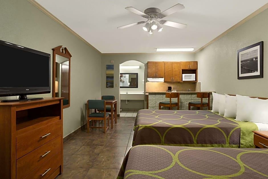 Super 8 by Wyndham South Padre Island