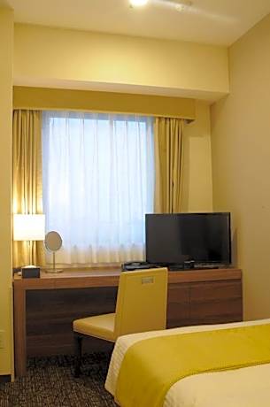 Single Room with Bathroom Non-Smoking