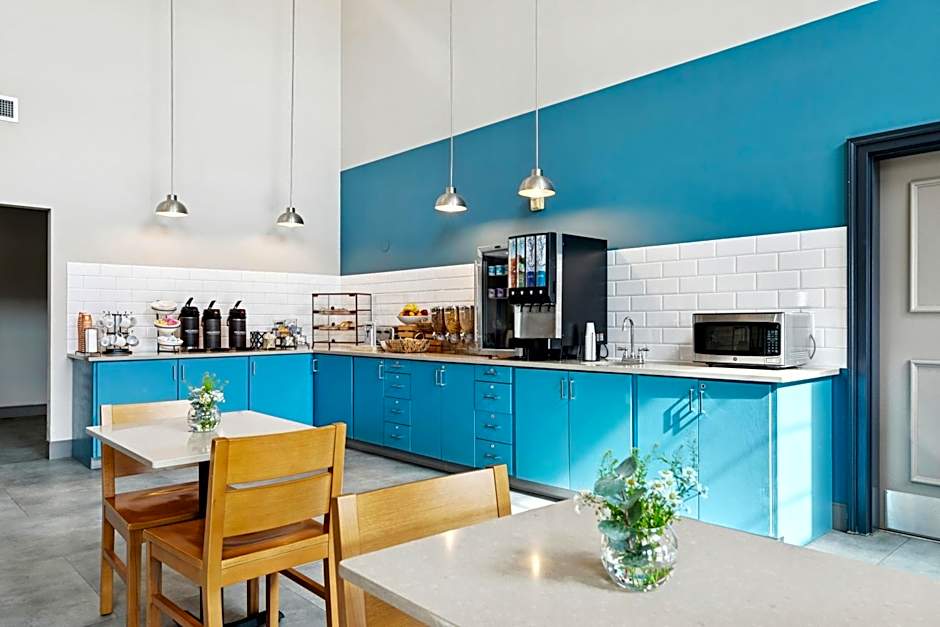 Country Inn & Suites by Radisson, Covington, LA