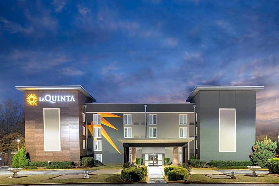 La Quinta Inn & Suites by Wyndham Atlanta Airport