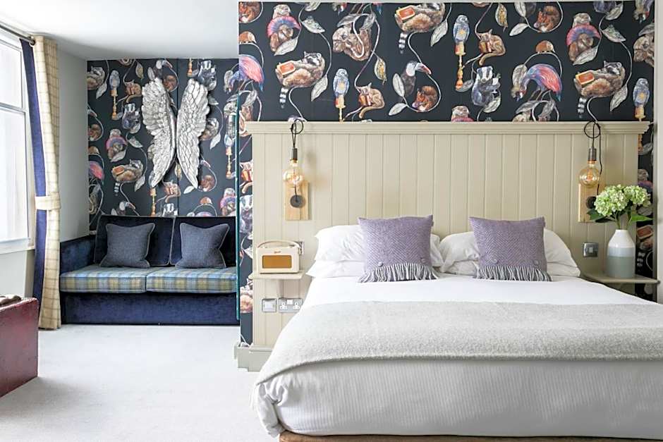 The Angel & Blue Pig