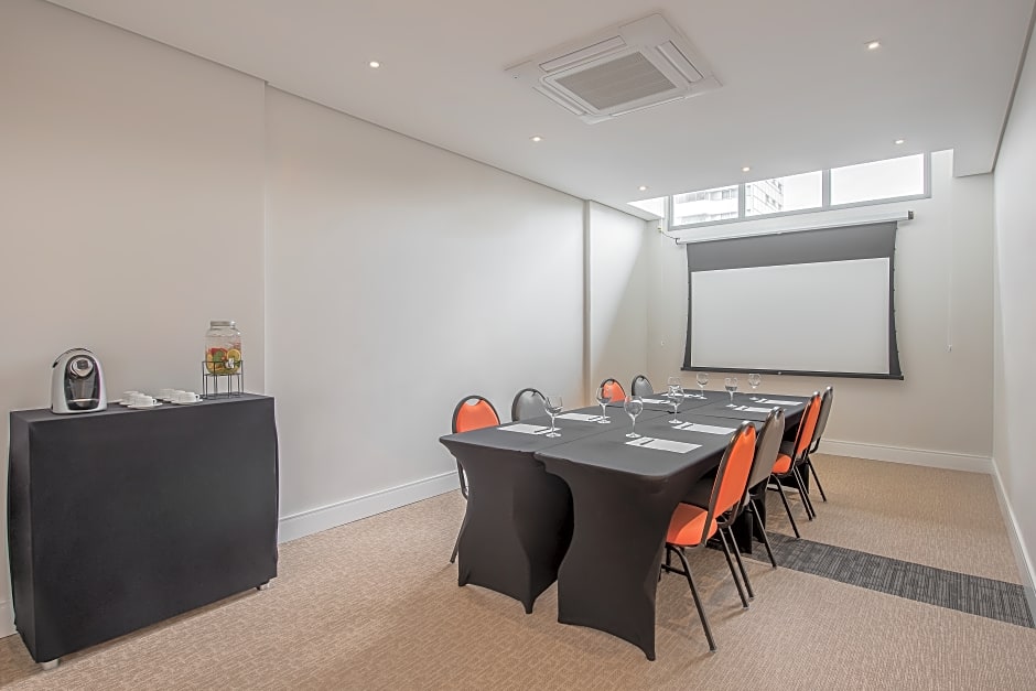 Intercity Curitiba Centro Civico