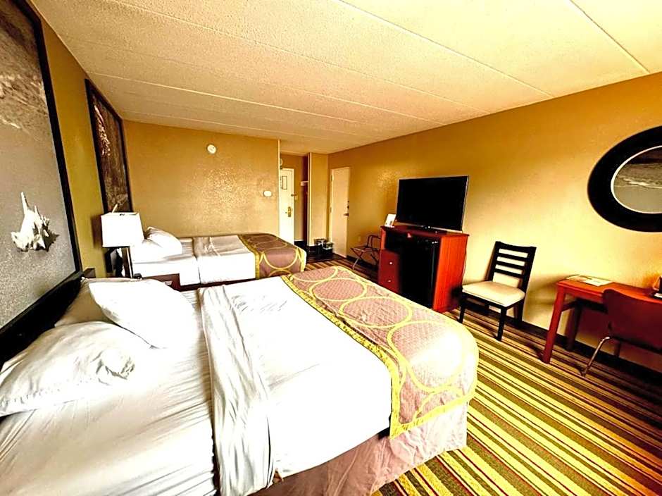 Photo 1 of 4 of 2 Double Beds, Pet-Friendly