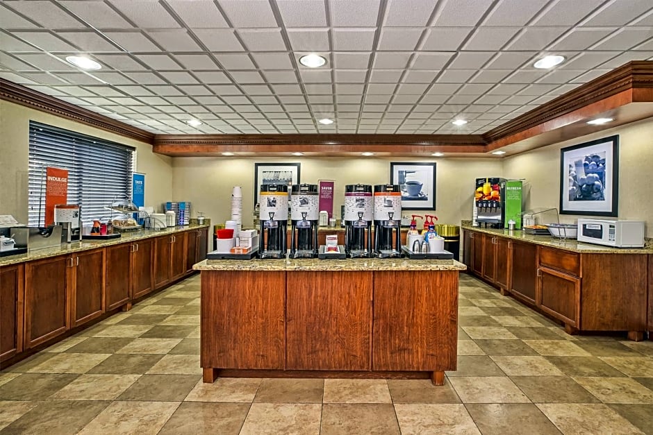 Hampton Inn Detroit/Belleville-Airport Area