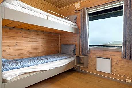 Twin Room with Shared Bathroom