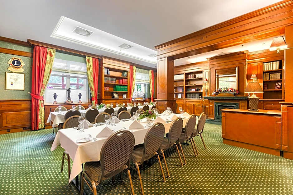Park Hotel