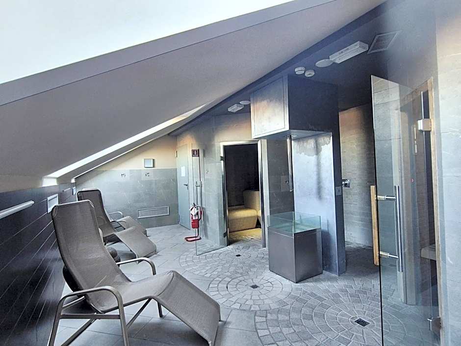 Hotel Excelsior Magenta