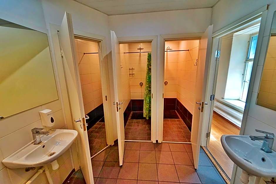 The Monks Bunk Hostel & Bar