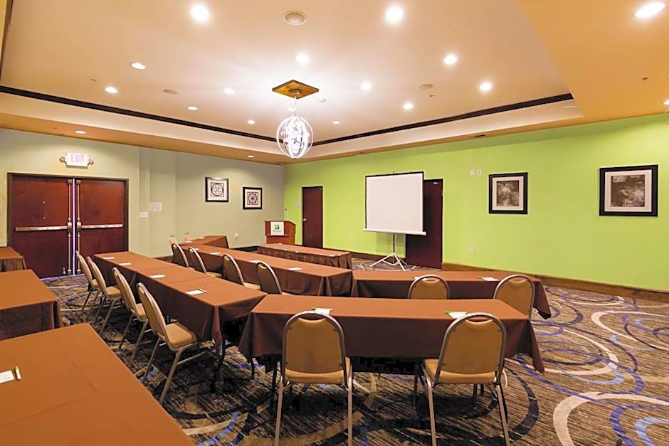 Holiday Inn Houston-Webster By IHG