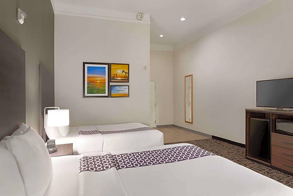 La Quinta Inn & Suites by Wyndham I-20 Longview South