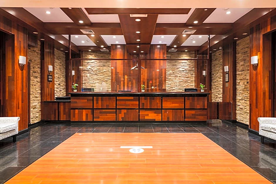 Crowne Plaza Newark Airport By IHG