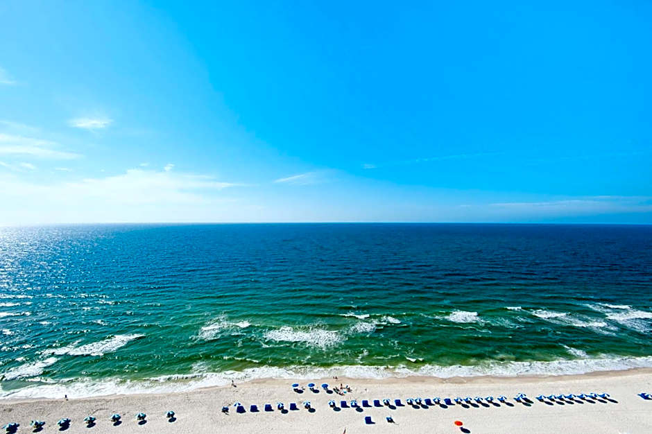 PRIVATE BEACH FRONT LUXURY CONDO, AMAZING VIEWS, INDiGO E, 5-STAR, - 2 BALCONES , "CHOICE AWARD"!