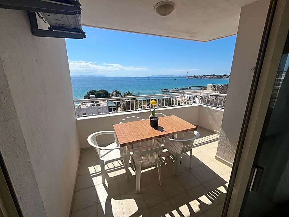 HOLIDAY APART 50 meters to BEACH, Sea view apartments
