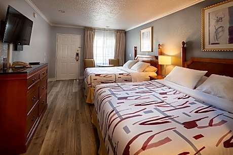 2 Queen Bed