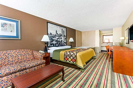 1 King Bed, Studio Suite, Smoking