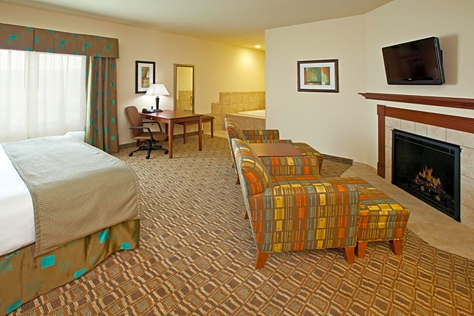 Holiday Inn Express & Suites Ripley By IHG