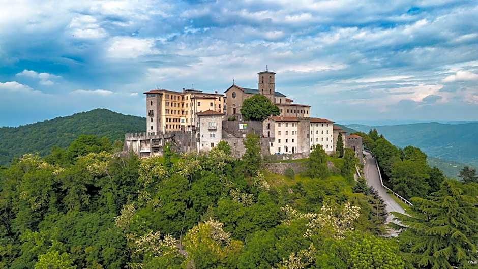 Hotel casa del pellegrino - Castelmonte