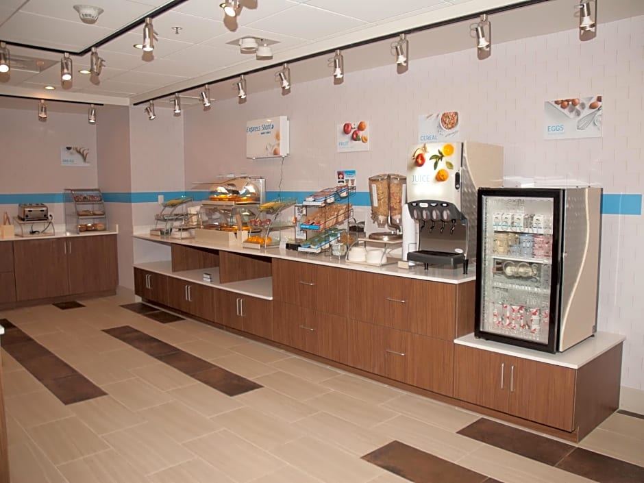 Holiday Inn Express Hotel & Suites Decatur By IHG