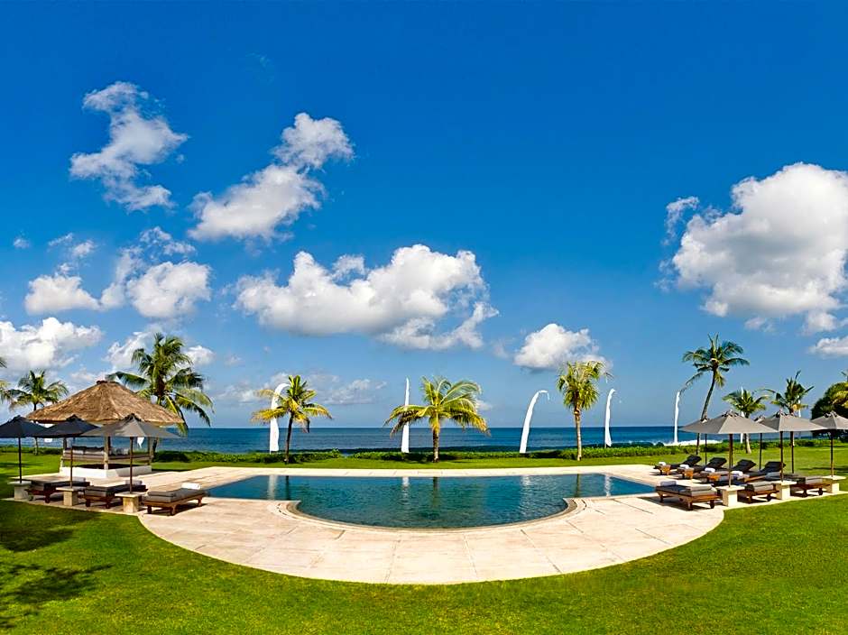 Villa Atas Ombak