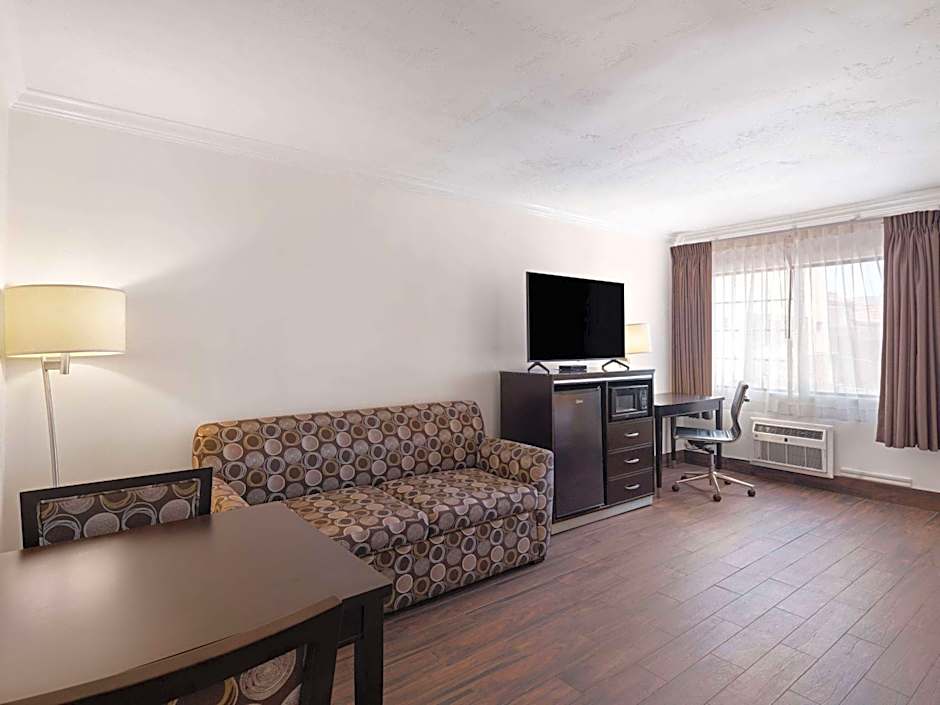Ramada by Wyndham San Diego Poway Miramar