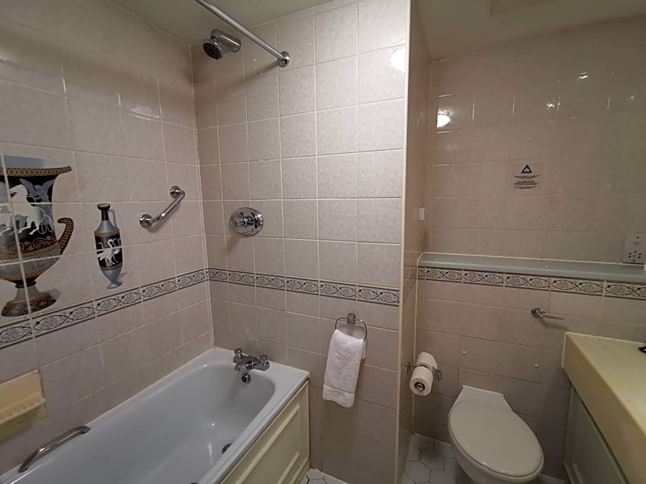 Copthorne Effingham Gatwick Hotel