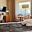 City Hotel