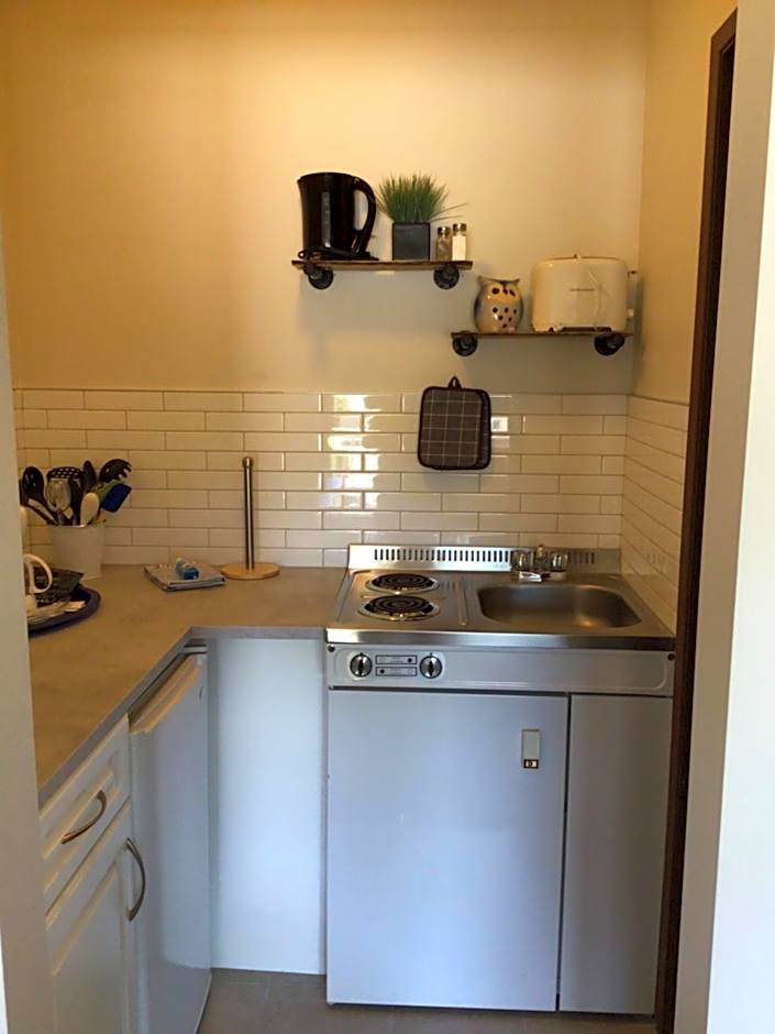 Christina Lake Motel and RV Park