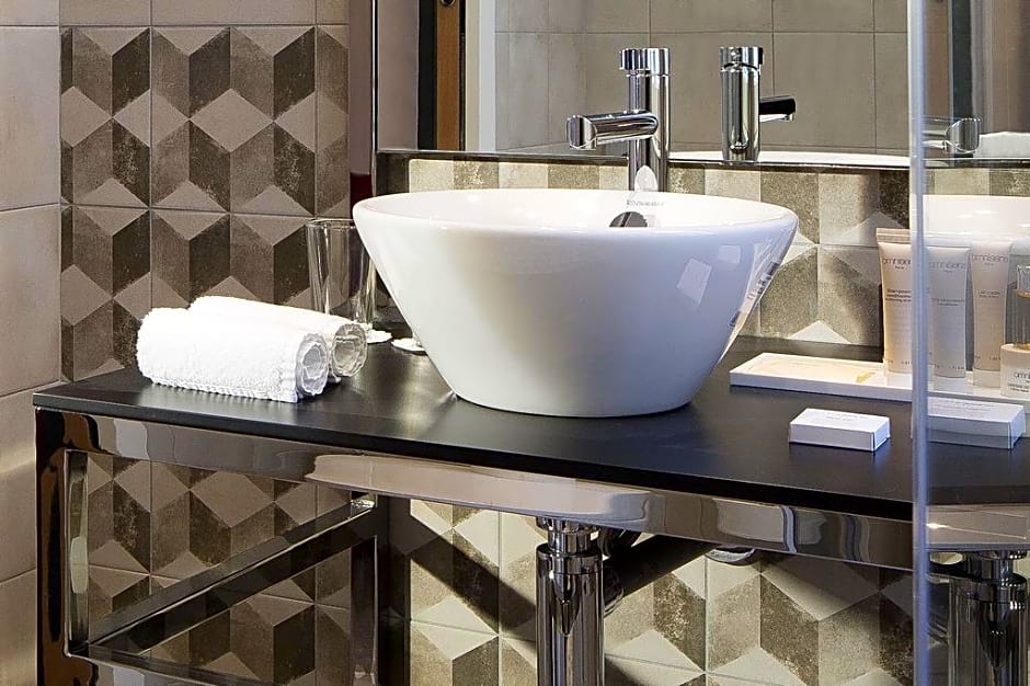 Les Matins de Paris & Spa