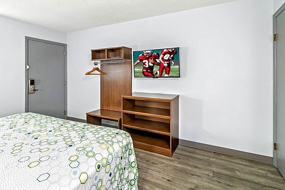 HomeTowne Studios Florence, KY-Cincinnati Airport