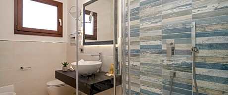 COMFORT FAMILY lateral sea view with balcony (3pax)