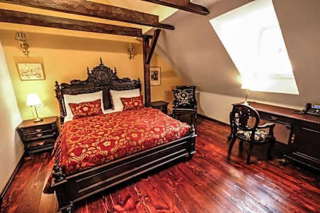 Double Room with Patio