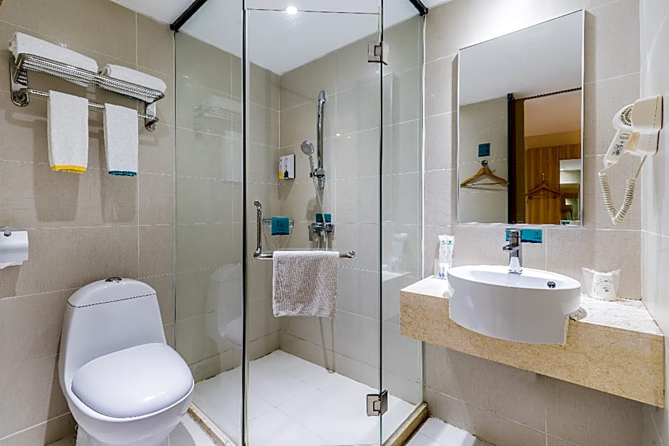 City Comfort Inn Yangjiang Baili Plaza Mojiang Road