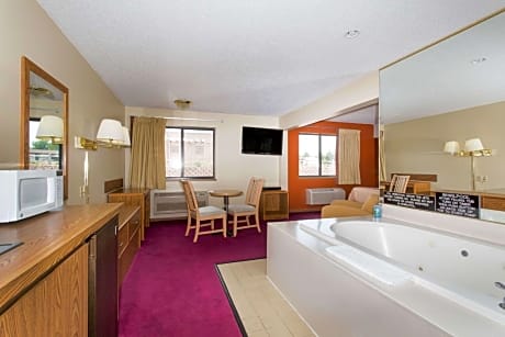 King Studio Suite - Non-Smoking