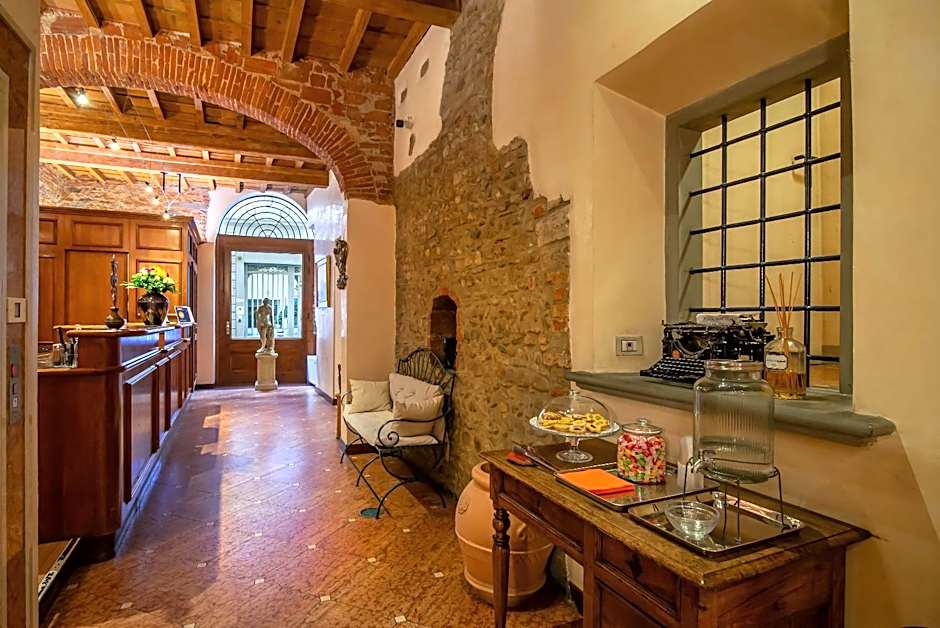 Porta Faenza Hotel