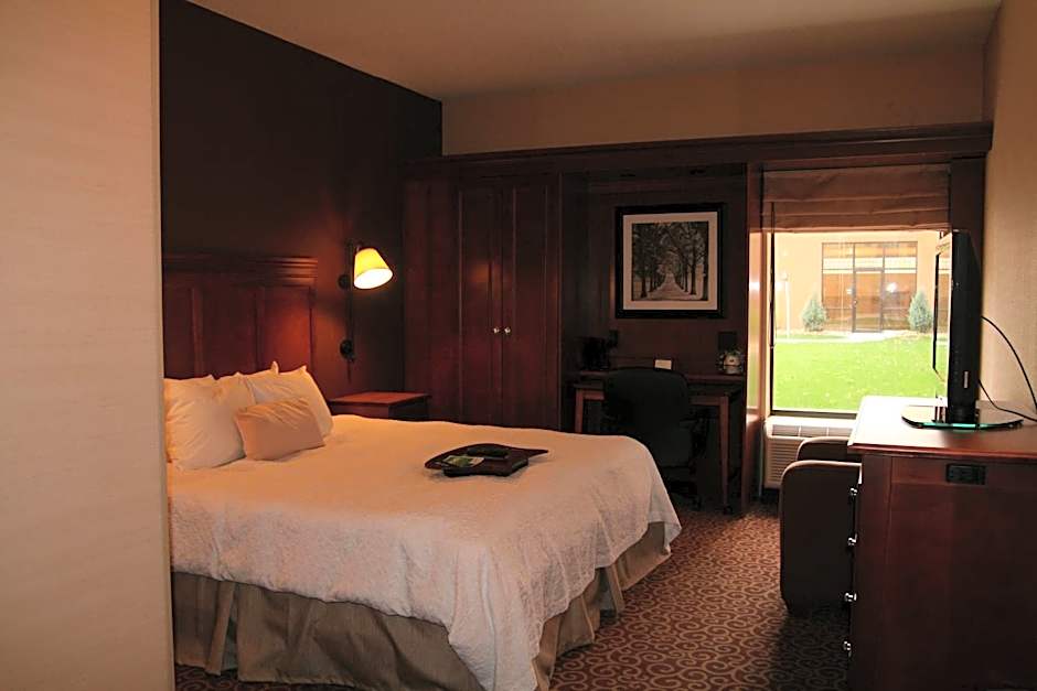 Photo 1 of 7 of King Room with Tub - Disability Access