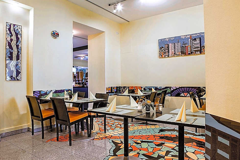 Grand Hotel Downtown