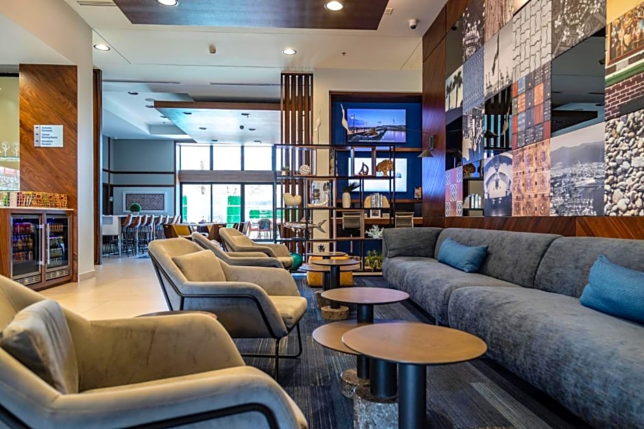 Holiday Inn Express And Suites Ensenada Centro By IHG